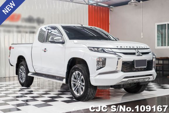 Mitsubishi Triton in White for Sale Image 0