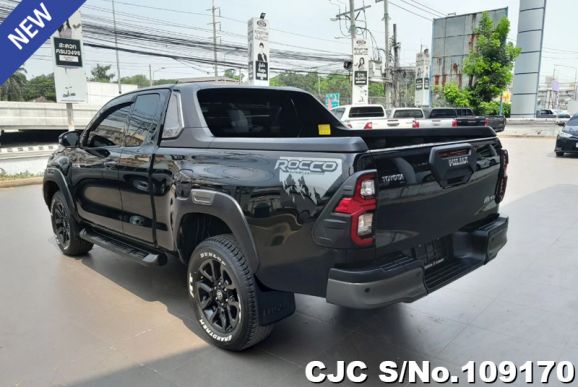 Toyota Hilux in Black for Sale Image 2