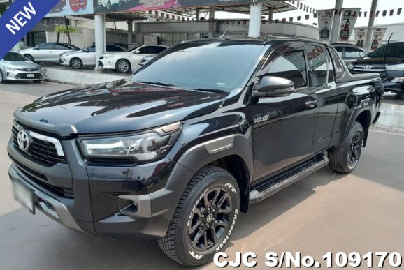 Toyota Hilux in Black for Sale Image 3