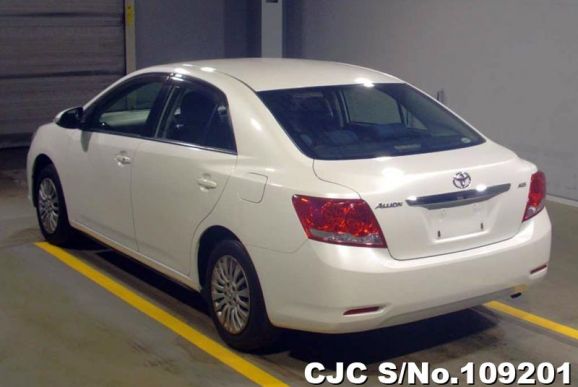 Toyota Allion in White for Sale Image 1