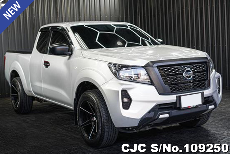 Nissan / Navara 2020