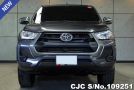 Toyota Hilux in Gray for Sale Image 2