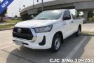 Toyota Hilux in White for Sale Image 3