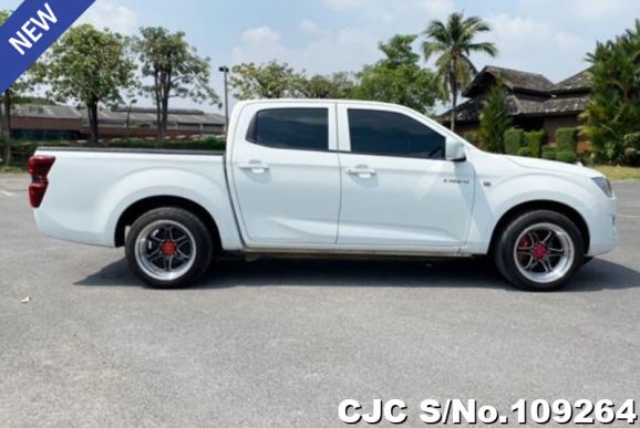 Isuzu D-Max in White for Sale Image 6