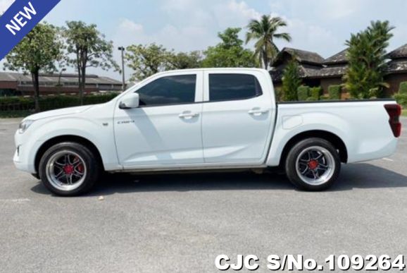 Isuzu D-Max in White for Sale Image 7