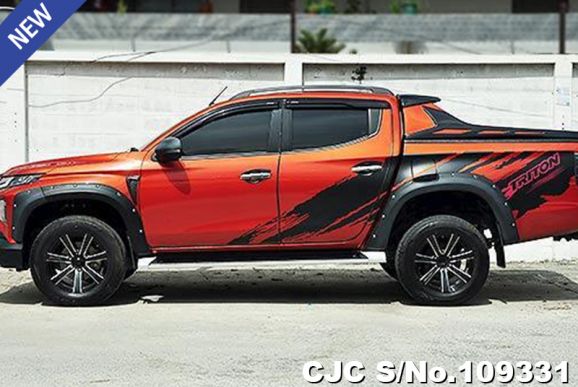 Mitsubishi Triton in Orange for Sale Image 3