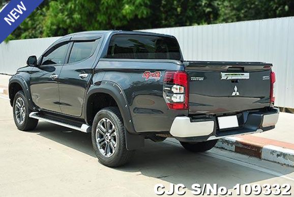 Mitsubishi Triton in Gray for Sale Image 1