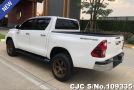 Toyota Hilux in White for Sale Image 1