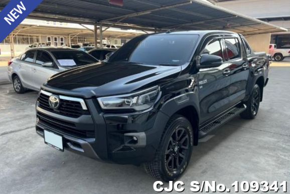 Toyota Hilux in Black for Sale Image 2