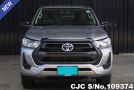 Toyota Hilux in Gray for Sale Image 0