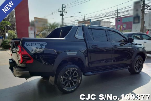 Toyota Hilux in Black for Sale Image 2