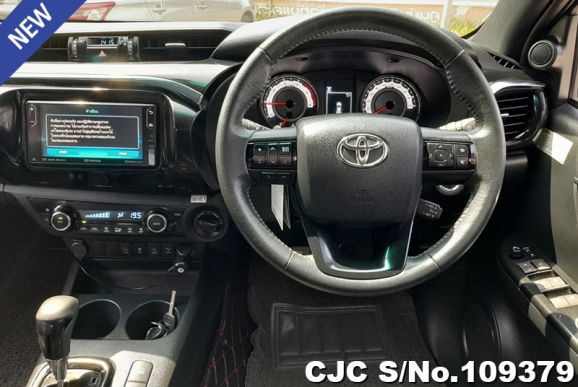 Toyota Hilux in Black for Sale Image 12