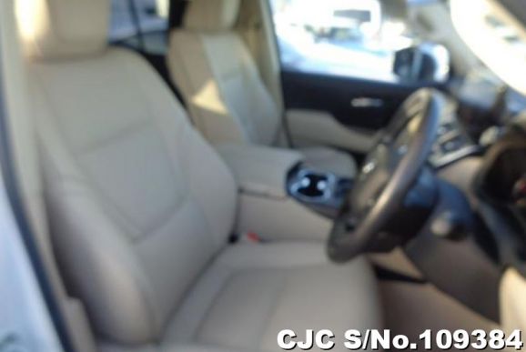 Toyota Land Cruiser in Pearl for Sale Image 7