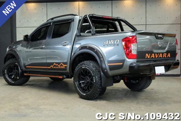 Nissan Navara in Gray for Sale Image 1