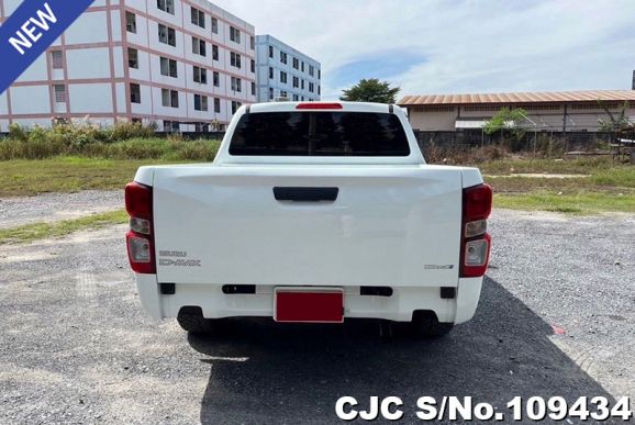 Isuzu D-Max in White for Sale Image 5