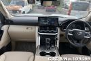 Toyota Land Cruiser in Pearl for Sale Image 3