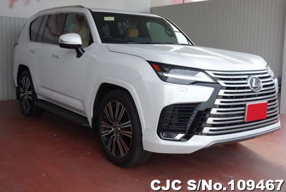 Lexus LX 600 in Pearl for Sale Image 0