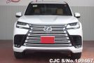 Lexus LX 600 in Pearl for Sale Image 4