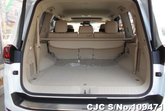 Toyota Land Cruiser in Pearl for Sale Image 5