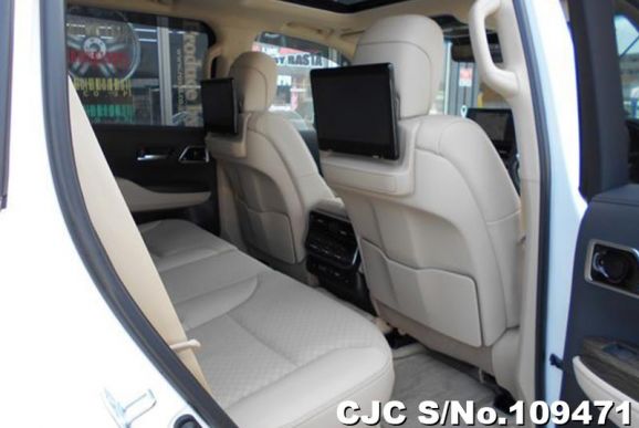 Toyota Land Cruiser in Pearl for Sale Image 10