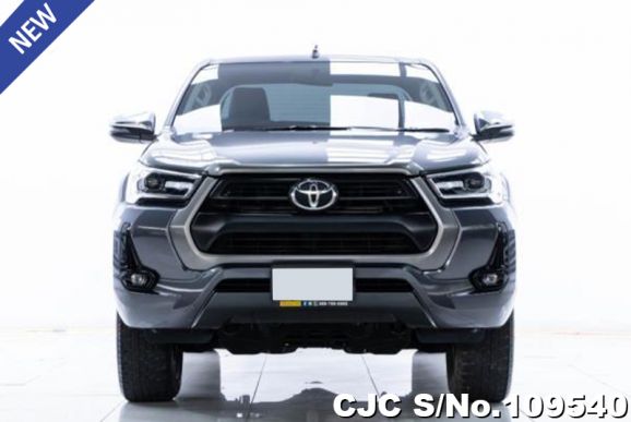 Toyota Hilux in Gray for Sale Image 2