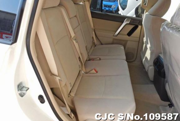 Toyota Land Cruiser Prado in Pearl for Sale Image 10