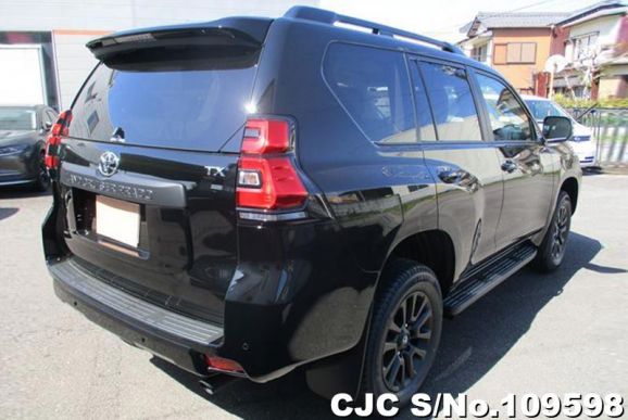 Toyota Land Cruiser Prado in Black for Sale Image 2