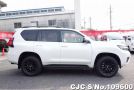 Toyota Land Cruiser Prado in White for Sale Image 6