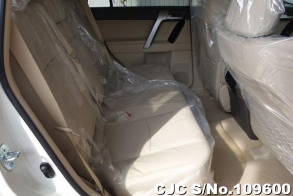 Toyota Land Cruiser Prado in White for Sale Image 13