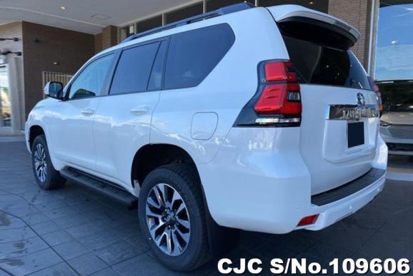 Toyota Land Cruiser Prado in Pearl for Sale Image 1