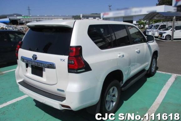 Toyota Land Cruiser Prado in White for Sale Image 1