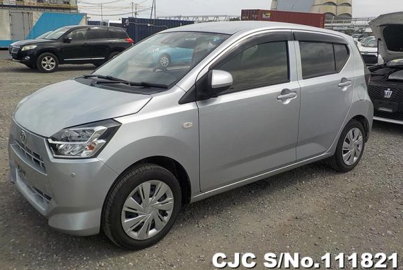 Daihatsu Mira E:S in Silver for Sale Image 3