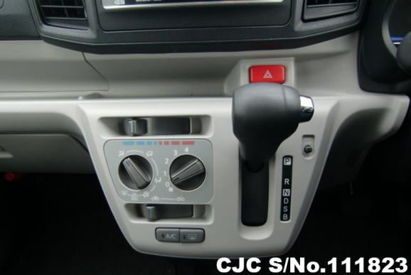 Daihatsu Mira E:S in Silver for Sale Image 17