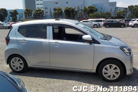 Daihatsu Mira E:S in Silver for Sale Image 6