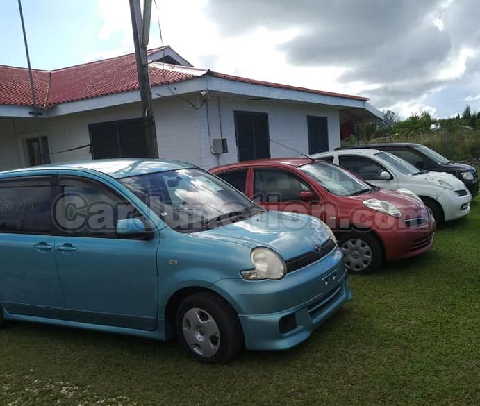 Toyota Sienta